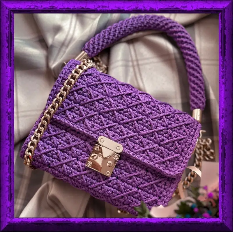 Free Intermediate crochet pattern: Canvas Handbag Crochet Pattern - Easy to follow tutorial