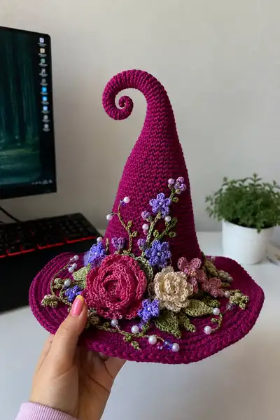Big Tall Magenta Spiral Witch Hat with Wildflowers and Pearls Pattern step 1 - construction progress