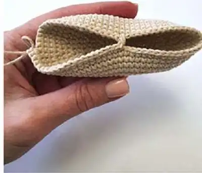 Storm The Deer Amigurumi Pattern step 3 - details and accessories