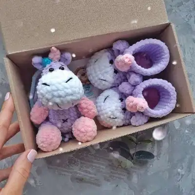 Baby Animal Boots Amigurumi Pattern step 2 - assembly progress