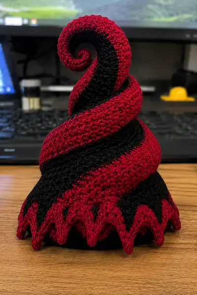 Vampire Night Spiral Amigurumi Pattern step 2 - assembly progress