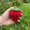 Stanley the Strawberry Amigurumi Pattern step 1 - construction progress