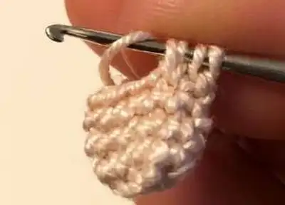 Spiderman Amigurumi Pattern step 3 - details and accessories