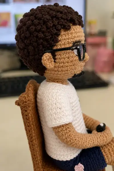 Soufiane The Greatest Amigurumi Pattern step 2 - assembly progress
