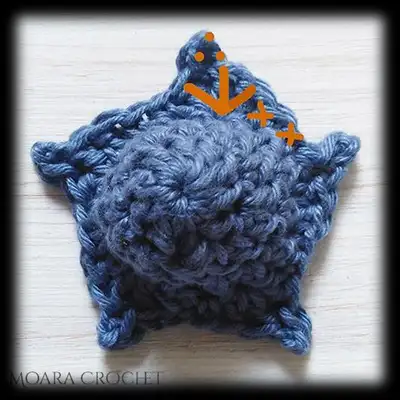 Crochet Bluebell Pattern step 4 - final assembly and finishing