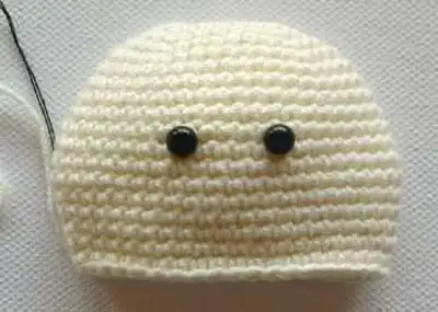 Valentine's Teddy Bear Amigurumi Pattern step 2 - assembly progress