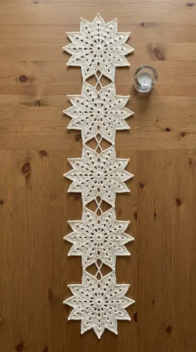 Ivory Snowflake Star Runner Pattern step 1 - construction progress
