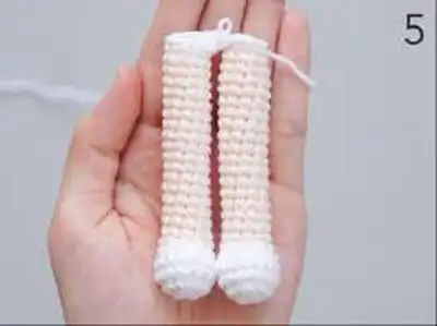 Wedding Couple Amigurumi Pattern step 4 - final assembly and finishing