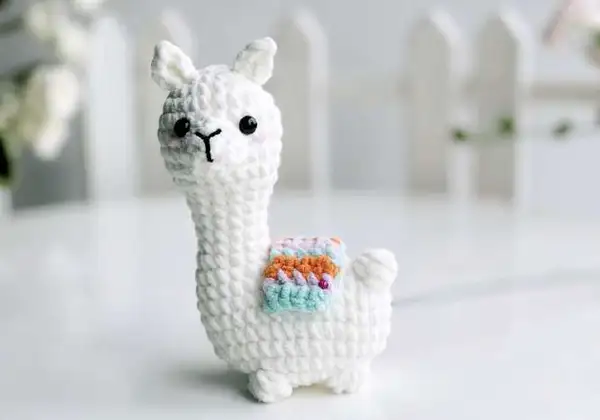 Llama No Sew Amigurumi Pattern