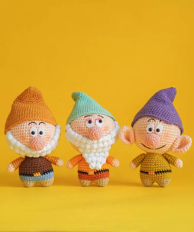 Free Intermediate crochet pattern: Seven Dwarfs Amigurumi Pattern - Easy to follow tutorial