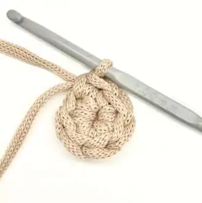 Round Bag Pattern step 4 - final assembly and finishing