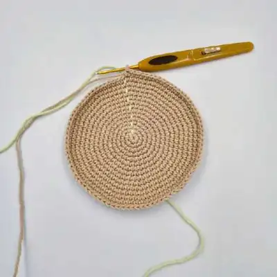 Floral Fairy House Amigurumi Pattern step 3 - details and accessories