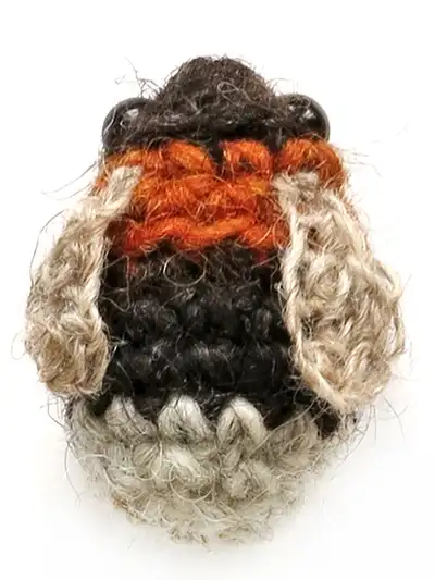 Crochet Bumblebees Amigurumi Pattern step 4 - final assembly and finishing
