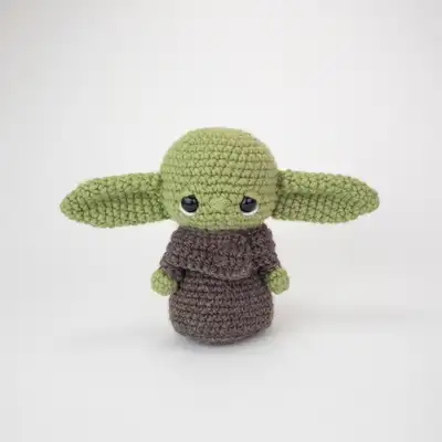 Baby Alien Amigurumi Pattern step 2 - assembly progress