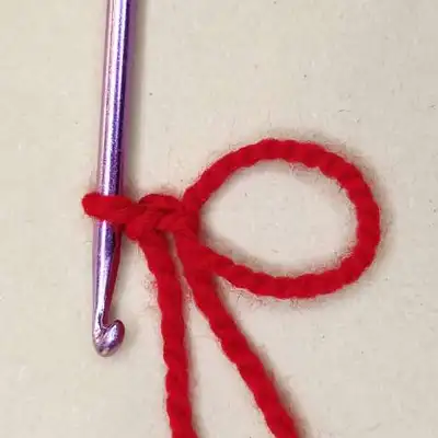 Crab Granny Square Crochet Pattern step 3 - details and accessories