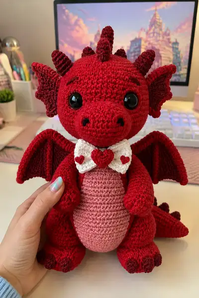 Big Ruby Love Dragon Wearing a Heart Bow Tie Amigurumi Pattern step 1 - construction progress