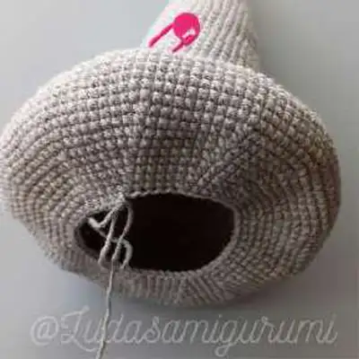 Triceratops Amigurumi Pattern step 4 - final assembly and finishing