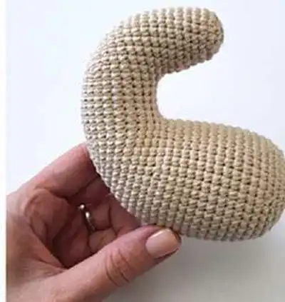 Storm The Deer Amigurumi Pattern step 4 - final assembly and finishing