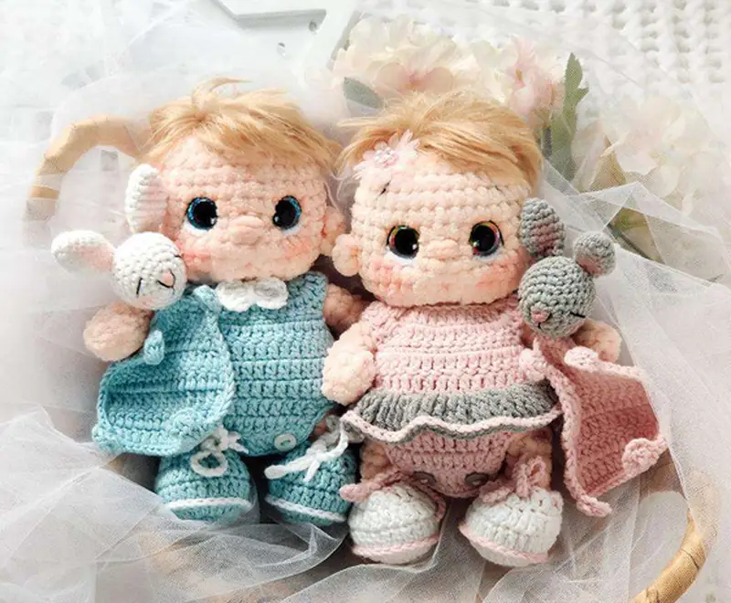 Free Intermediate crochet pattern: Baby Doll and Accessories Amigurumi Pattern - Easy to follow tutorial