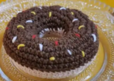 Donut Amigurumi Pattern step 2 - assembly progress