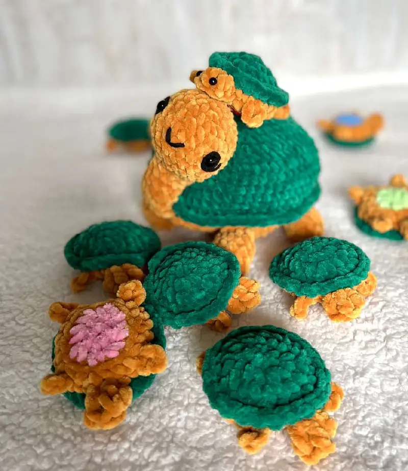 Free Intermediate crochet pattern: Turtle Memory Game Amigurumi Pattern - Easy to follow tutorial