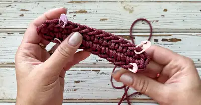 Slice Handbag Crochet Pattern step 2 - assembly progress