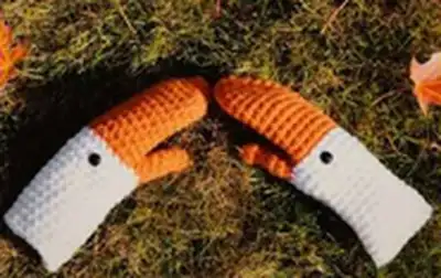 Goose Mittens Pattern step 1 - construction progress