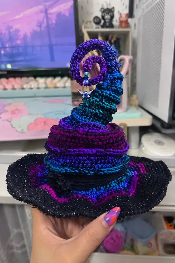 Spooky Twisty Witch Hat Amigurumi Pattern