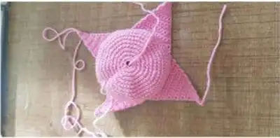 Flower Garden Lamp Amigurumi Pattern step 3 - details and accessories