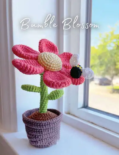 Bumble Blossom Amigurumi Pattern step 1 - construction progress