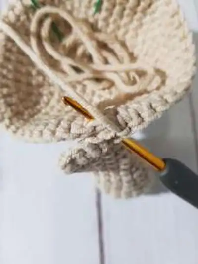 Baby Bears Amigurumi Pattern step 2 - assembly progress