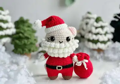 Santa Christmas Cat Amigurumi Pattern step 1 - construction progress