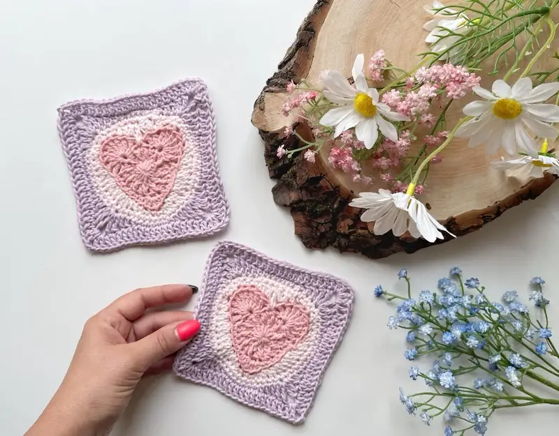 Free Intermediate crochet pattern: Elwen Granny Square Photo Tutorial Pattern - Easy to follow tutorial