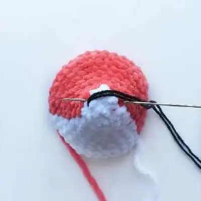 Pillow- Fox Amigurumi Pattern step 4 - final assembly and finishing
