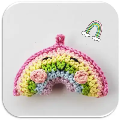 Sun & Rainbow Key Chains Amigurumi Pattern step 3 - details and accessories