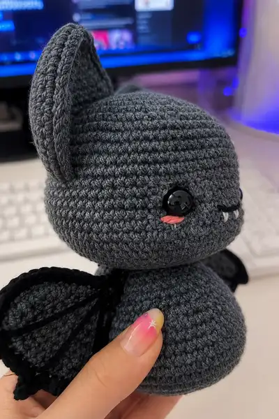 Baby Bat Amigurumi Pattern step 2 - assembly progress