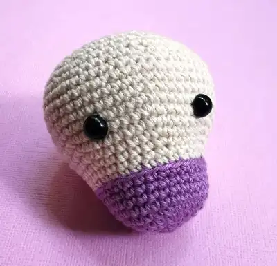 Neon the Horse Amigurumi Pattern step 2 - assembly progress