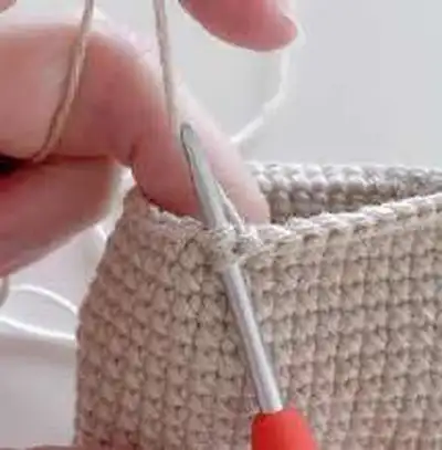 Opale the Little Fawn Amigurumi Pattern step 3 - details and accessories
