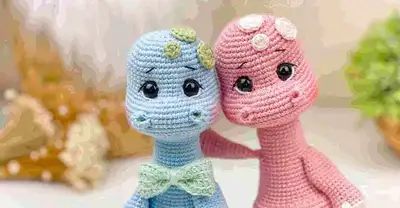 Triceratops Noah and Poli Amigurumi Pattern step 2 - assembly progress