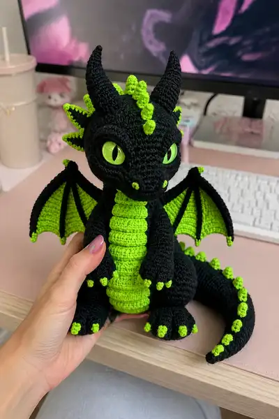 Giant Black and Neon Green Spooky Dragon Amigurumi Pattern step 1 - construction progress