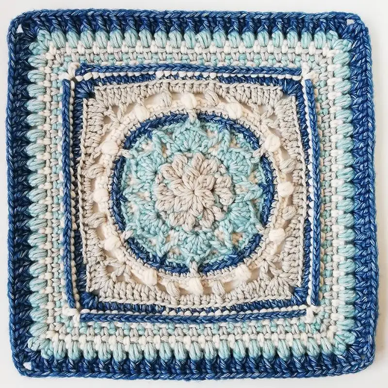 Free crochet pattern: Miosotis Pattern - Intermediate level tutorial