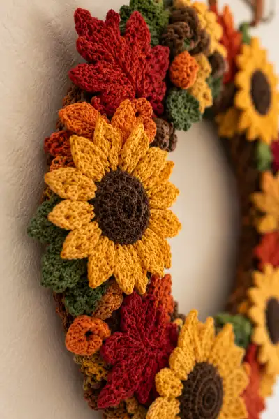 Autumn Harvest Wreath with Sunflowers and Maple Leaves Pattern step 2 - assembly progress