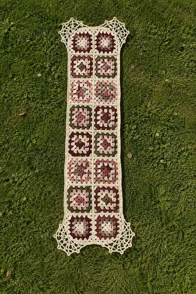 Joined Granny Squares Table Runner with Spider Web Corners Pattern step 1 - construction progress