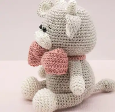 Asher the Ox Amigurumi Pattern step 3 - details and accessories
