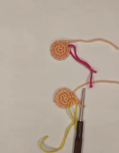 Heart Keychain Amigurumi Pattern step 4 - final assembly and finishing