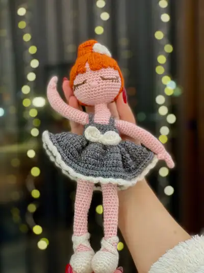 Ballerina Doll Amigurumi Pattern step 2 - assembly progress