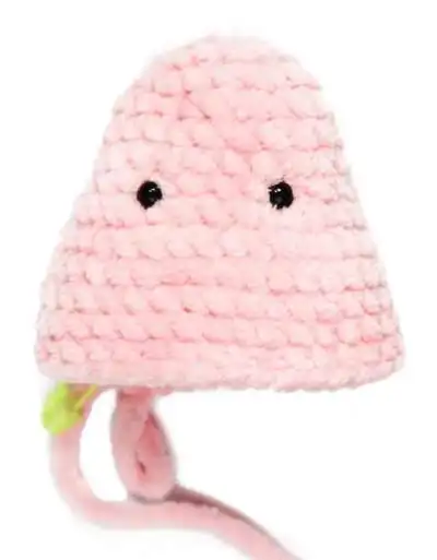 The Piglet Amigurumi Pattern step 4 - final assembly and finishing