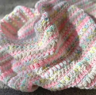 Boho Rainbow Baby Blanket Pattern step 3 - details and accessories