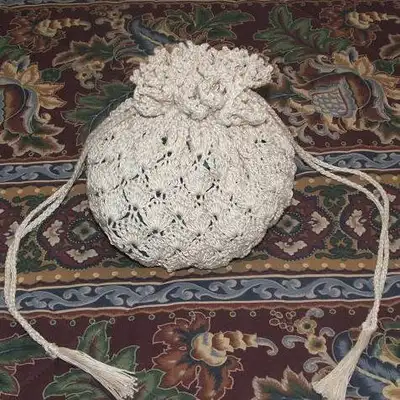 Vintage Style Drawstring Bag Pattern step 1 - construction progress