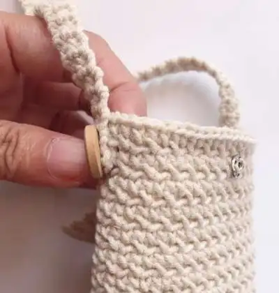 Cow Phone Pouch Amigurumi Pattern step 3 - details and accessories